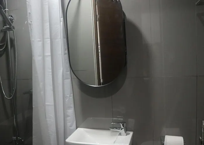 Aparthotel Calming Haven At Center With Netflix And Hi-speed Wi-fi 4*