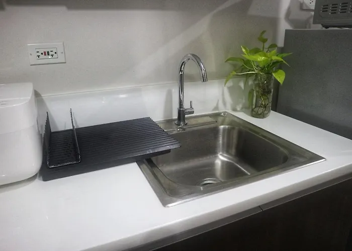 Calming Haven At Center With Netflix And Hi-speed Wi-fi